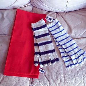 SOLD Winter bundle! Infinity scarf and long gloves